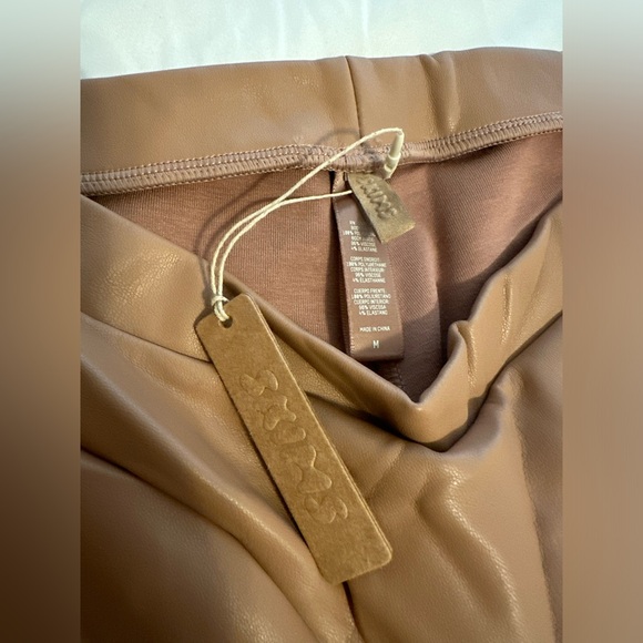 SKIMS Faux Leather Pants - Picture 7 of 12